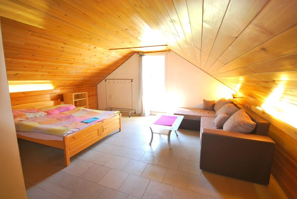Zbraslav Apartamento